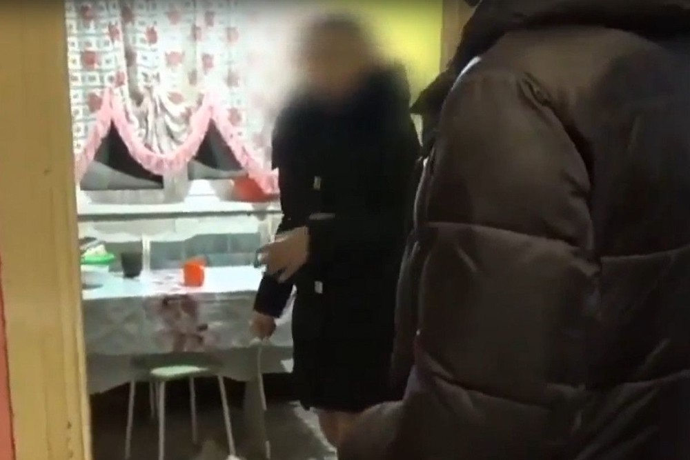 Школьница из омского села рассказала, как друг убивал ее семью