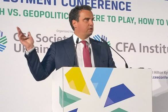 Министр Украины Абромавичус подал в отставку, "не желая быть ширмой для коррупции" Министр Украины Абромавичус подал в отставку, "не желая быть ширмой для коррупции"