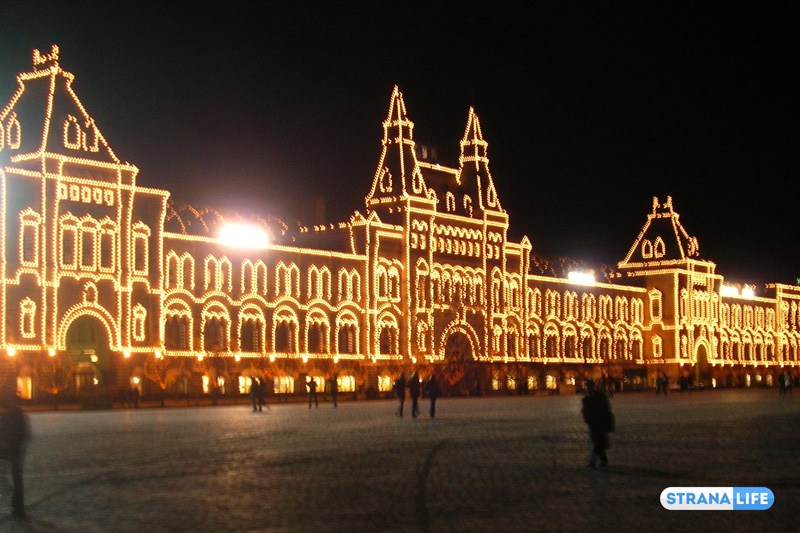 Предновогодний репортаж за одни сутки. В Сочи – почти лето, в Москве – невнятная осень, а на Урале – суровая зима Предновогодний репортаж за одни сутки. В Сочи – почти лето, в Москве – невнятная осень, а на Урале – суровая зима