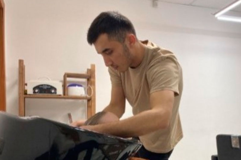 Россиянина возмутила реклама, в которой бородатых мужчин сравнили с террористами | СМИ: челябинец пожаловался на рекламу барбершопа с Усамой бен Ладеном Россиянина возмутила реклама, в которой бородатых мужчин сравнили с террористами | СМИ: челябинец пожаловался на рекламу барбершопа с Усамой бен Ладеном