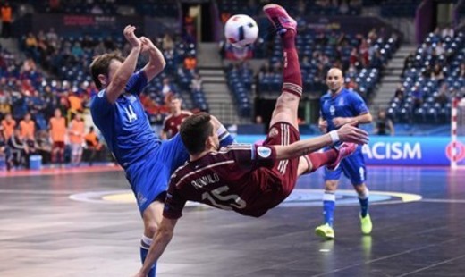 Сборная России крупно проиграла Испании в финале ЧЕ по мини-футболу Сборная России крупно проиграла Испании в финале ЧЕ по мини-футболу