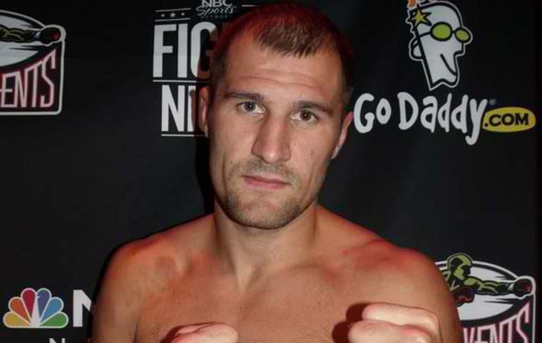 Боксёр Сергей Ковалёв защитил чемпионские титулы WBA, IBF и WBO Боксёр Сергей Ковалёв защитил чемпионские титулы WBA, IBF и WBO