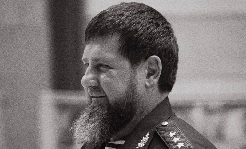 Кадыров назвал Зеленского «скоморохом» после слов о возможной операции США | Кадыров ответил Зеленскому после упоминания США и примера с Мадуро Кадыров назвал Зеленского «скоморохом» после слов о возможной операции США | Кадыров ответил Зеленскому после упоминания США и примера с Мадуро