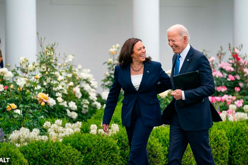 Байден выходит из президентской гонки США. Он поддержал кандидатуру вице-президента Камалы Харрис  | Джо Байден заявил, что выходит из президентской гонки США